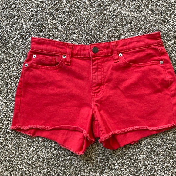 Gap Red Denim Sexy Boyfriend Shorts. Size 2 - Picture 1 of 8